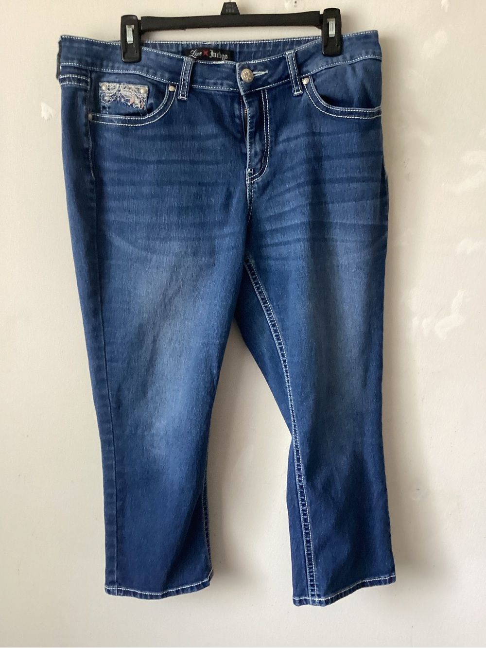 Love & Indigo Women’s Dark Blue Stretch Capri Jeans
